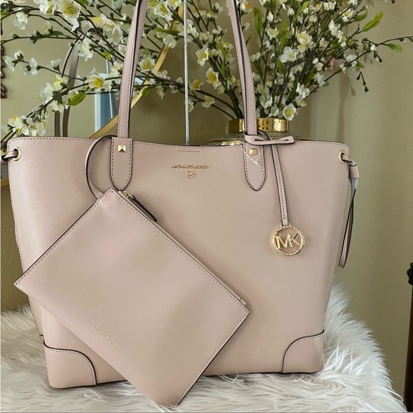  Michael Kors Edith Large Saffiano Leather Tote (Soft Pink) :  Clothing, Shoes & Jewelry